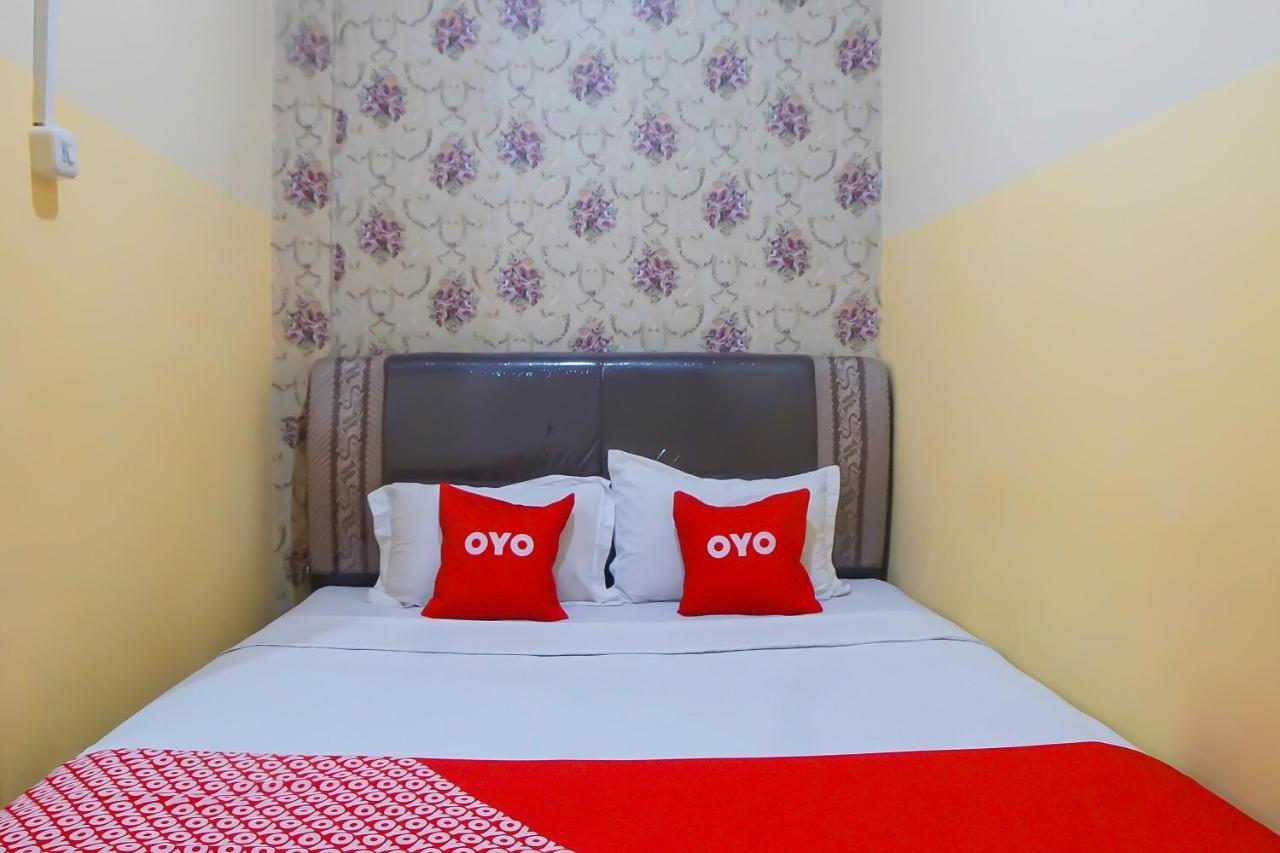 Reddoorz At Jalan Japaris Medan Hotell Exteriör bild