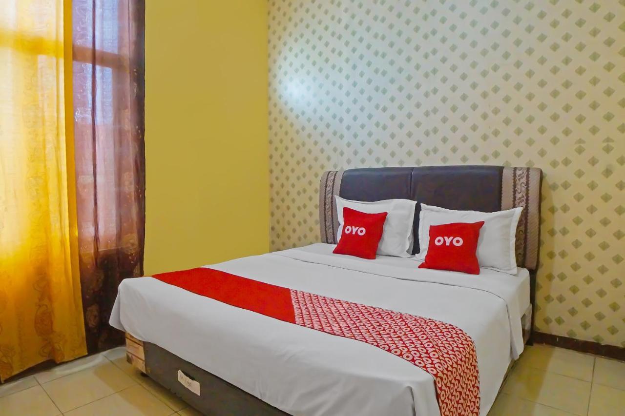 Reddoorz At Jalan Japaris Medan Hotell Exteriör bild