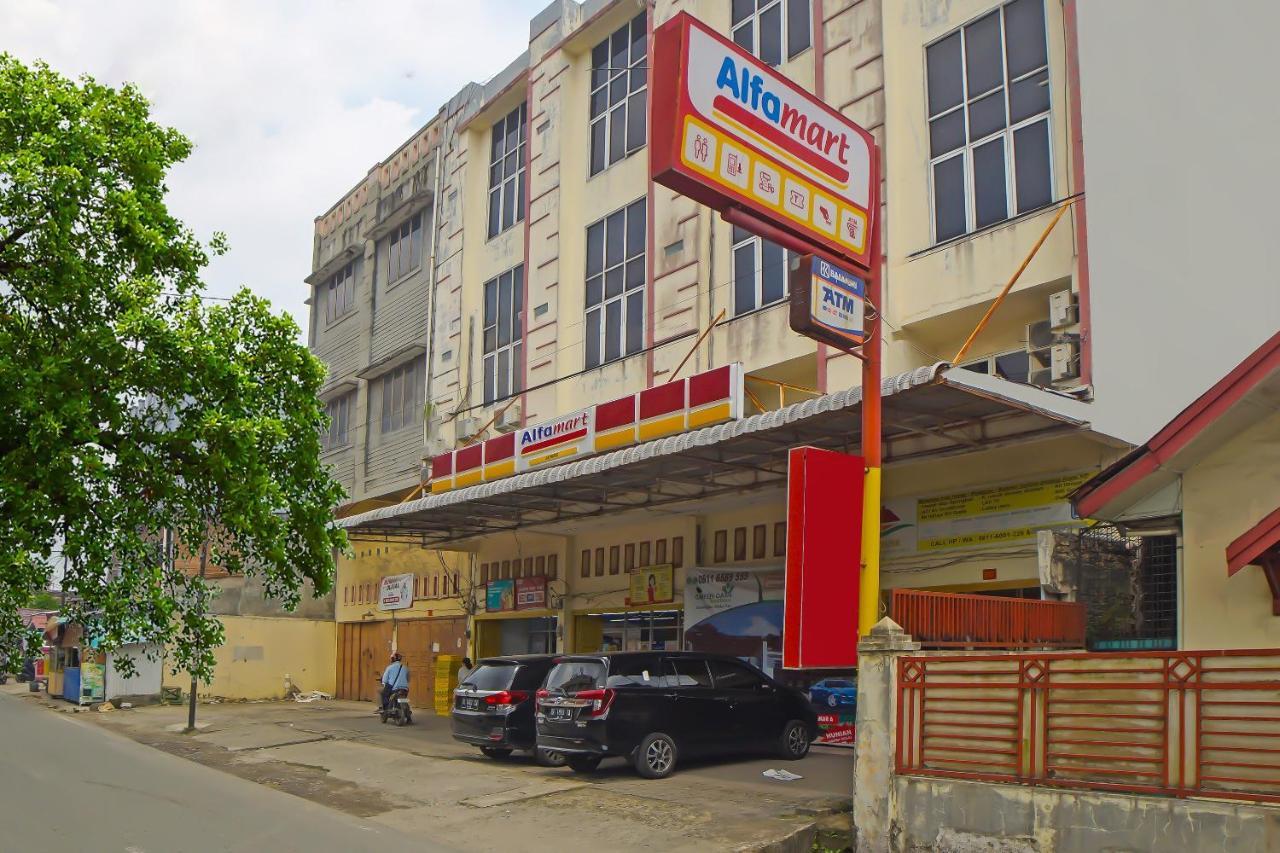 Reddoorz At Jalan Japaris Medan Hotell Exteriör bild