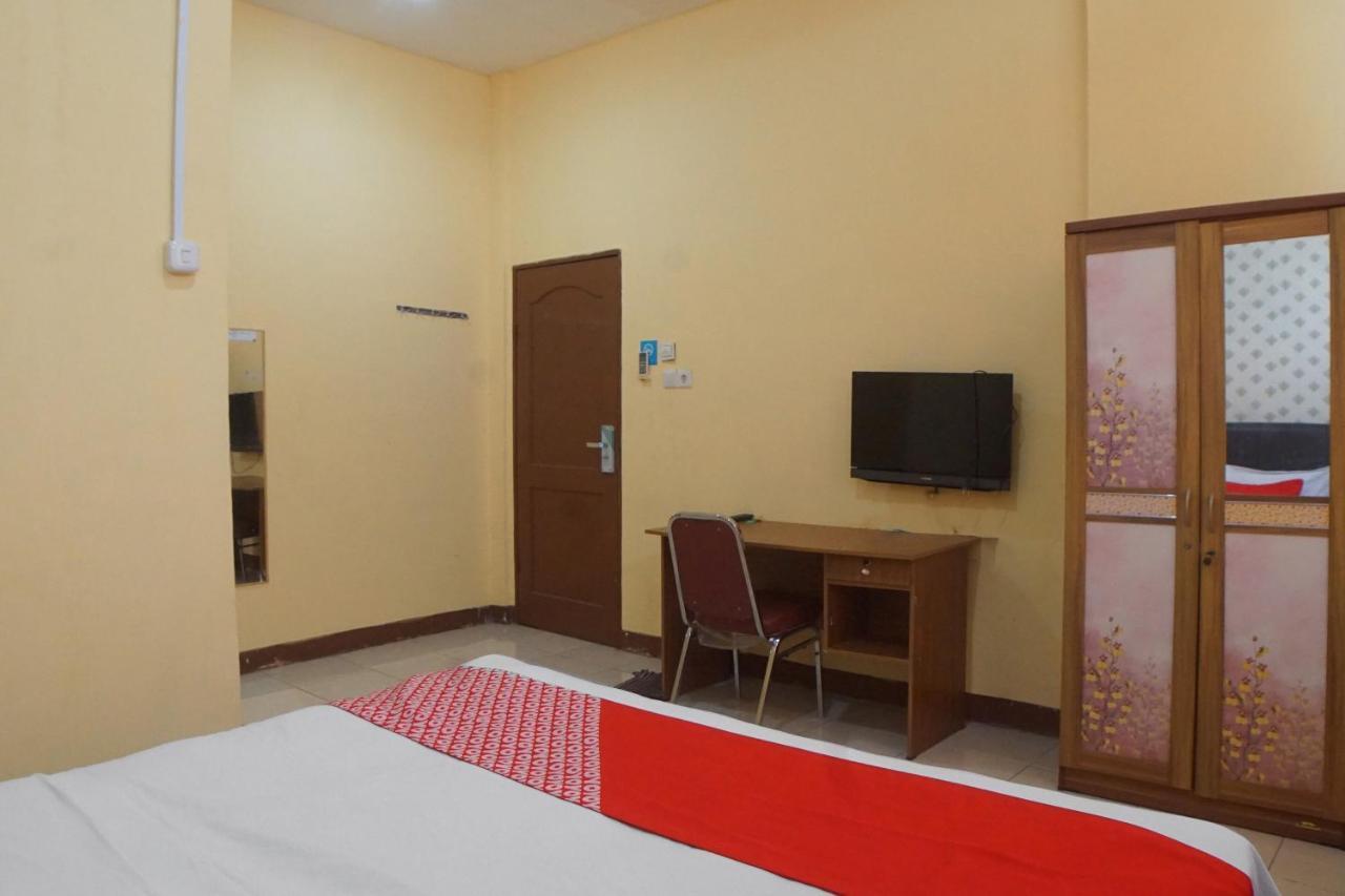 Reddoorz At Jalan Japaris Medan Hotell Exteriör bild